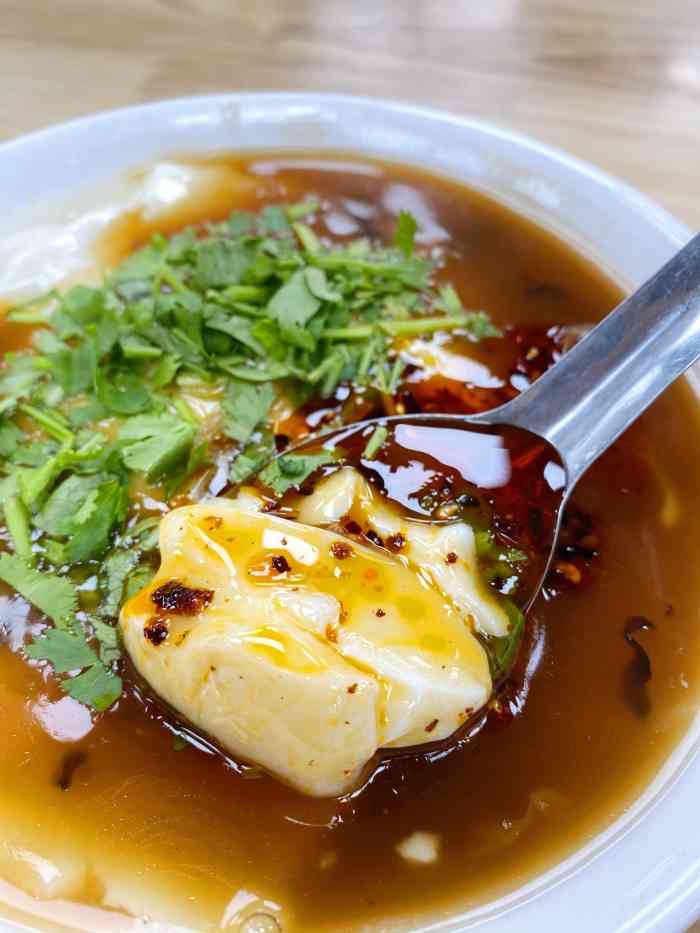 筋饼豆腐脑一绝-"[薄荷]环境: 下午两点左右,人不多,也.