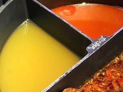 小嫩牛专利T型锅（一锅三吃）-热火朝天鲜切牛肉火锅(南强街巷店)