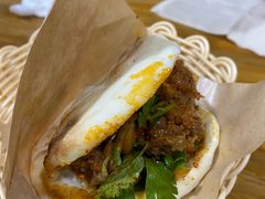 粉蒸牛肉咔饼-豆相识•九九豆腐脑(牛咡桥店)