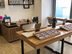 -无界眼镜MaxLess(五角场万达店)