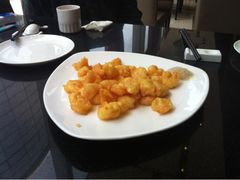软炸虾仁-闫府私房菜·百年鲁菜(恒隆店)
