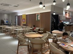 -必胜客(WOW阿罗海店)