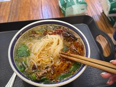 -云阿蛮云南生烫牛肉米线(奉贤路店)