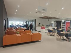 -上海冠松上汽大众4S店