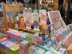 -猫的天空之城概念书店(苏州诚品店)