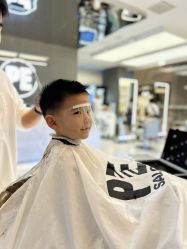 -PE SALON