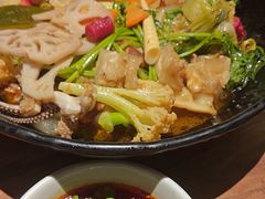 -万记麻辣烫国展总店