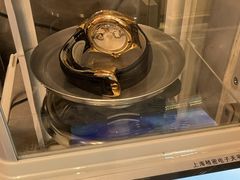 -恒一珠宝·回收黄金钻石奢侈品(灵岩南路店)