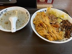 -老柴枝猪脚饭(窑岭店)