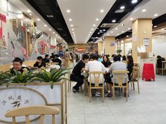大堂-江城燕子大排档(江汉路步行街店)