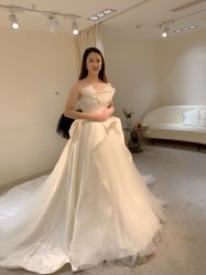 -GRACE KELLY婚纱与礼服(天津店)