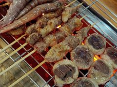 -哈尔滨小酒馆·鲜肉现穿自助烧烤(康新花园店)