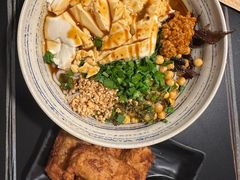 豆花米线-多味居(剪子巷店)