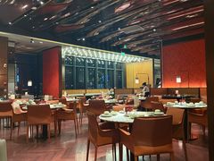 -蝴蝶里·粤菜·点心(滨江龙湖店)