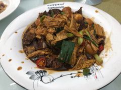 -香山湖家家宴(中山陵店)