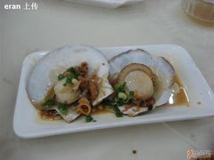 好象似乎是香葱-海岛渔村大酒店(云霄路店)