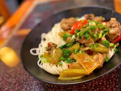 爆炒小公鸡拌面-宽窄巷子成都小吃(建文店)