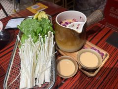 -沙胆彪炭炉牛杂煲(上海日月光广场店)
