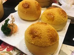 港式菠萝包-虾饺妹·粤式手工点心(水荫路店)