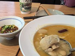 老妈蹄花汤-花盐街·四川乐山小吃(西单大悦城店)