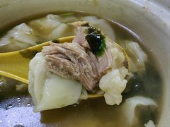 -小许三鲜砂锅馄饨店(家多乐烟酒店)