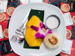 -卷心菜和避孕套餐厅(Pattaya)