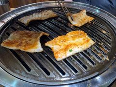 -汉城烤肉·黑金冠(华山路店)