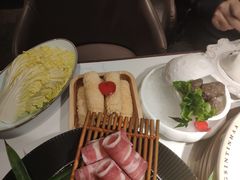 -领鲜天下·焗海鲜·花胶鸡(天目里店)