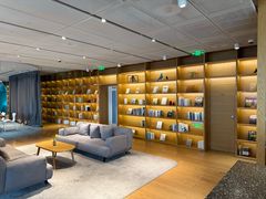 -蔚来中心(北京中关村店)