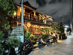 -Dash Teak House