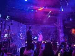 -INLOVE Live House