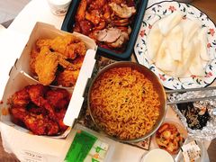 -BHC炸鸡(明洞总店)