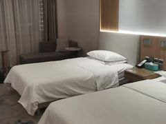 -济南南辛庄地铁站银座佳悦酒店