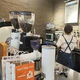 图片社里的咖啡店，叫引松雾鼠