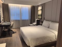 -杭州西湖湖滨银泰亚朵酒店