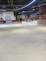 -冰世界真冰场(欢乐汇店)