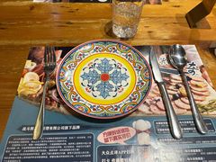 -米德维奇俄式西餐厅(西六道街店)