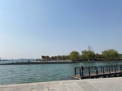 -郑东新区龙湖公共艺术中心