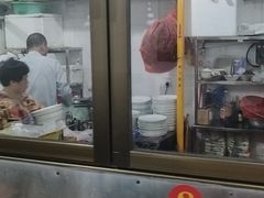 -建国蚵煎蚵面