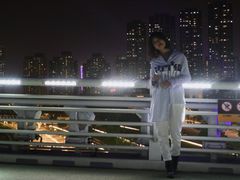 -南京眼步行桥
