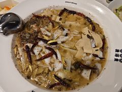 -渔语鱼新川菜Bistro(万象天地店)
