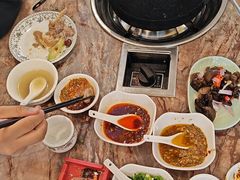 -鲁朗纳麦石锅鸡庄园
