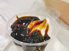 冲绳黑糖风味波波麦旋风-麦当劳(轻轨曹杨路店)