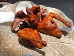 -蝴蝶里·粤菜·点心(龙湖天街&滨江店)