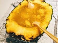 -志龙皇冠吃货椰子铺