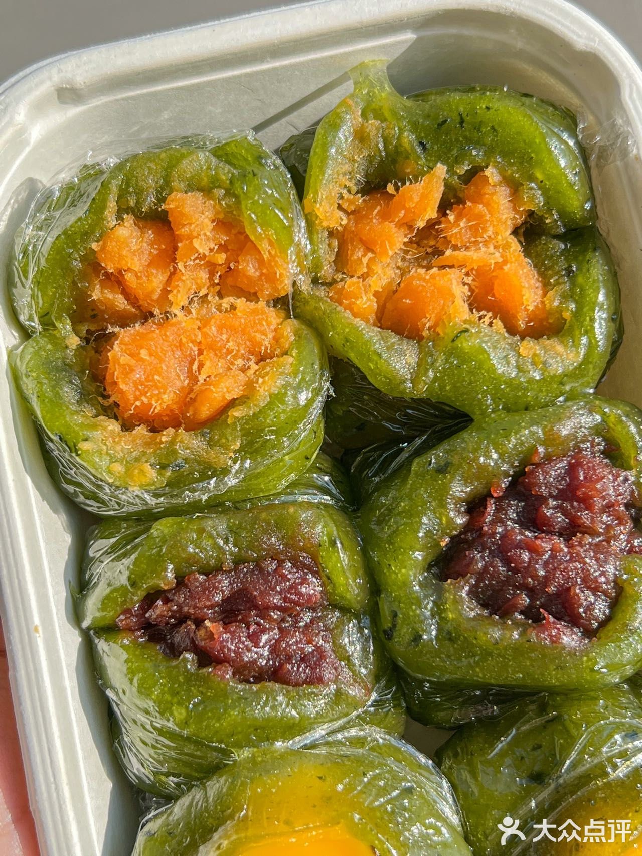 又到吃青团的季节了！一个3r好划算