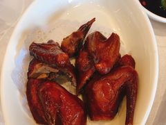 妙龄乳鸽-香山家宴