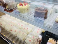 -红宝石·鲜奶小方·海派西点房(南翔店)