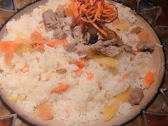 招牌抓饭-丝路金桃·新疆菜(徐汇店)