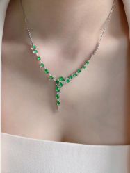 -北京七彩云南翡翠珠宝旗舰店(月坛店)